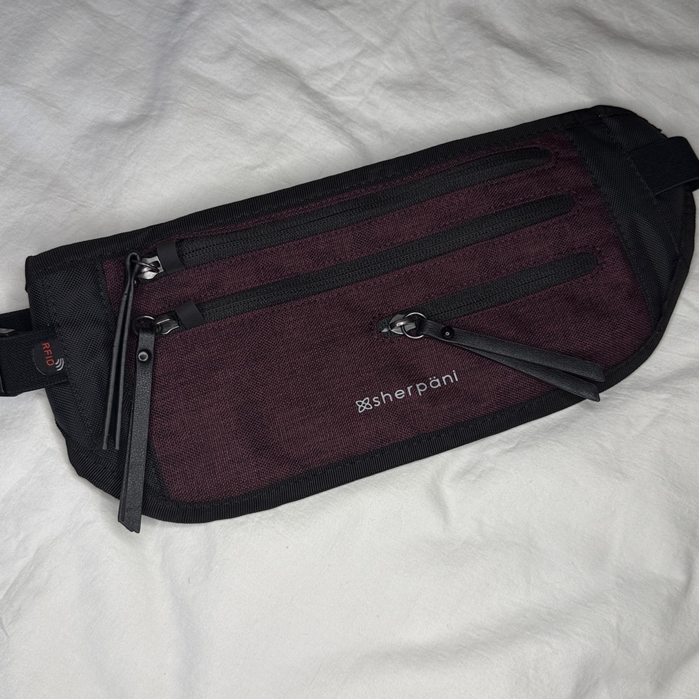 Sherpani Merlot and Black belt money passport RFID Bag Jett Fanny pack